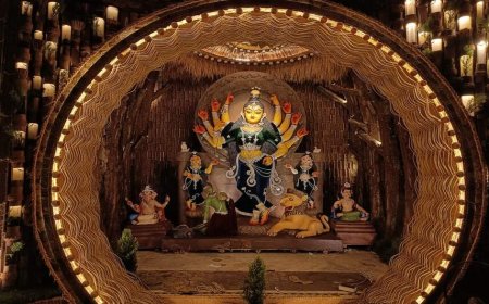 পরিবেশ রক্ষার বার্তায় চুঁচুড়া পঞ্চাননতলার ভাবনা থিম ‘বিপন্নতার উৎসমুখে’